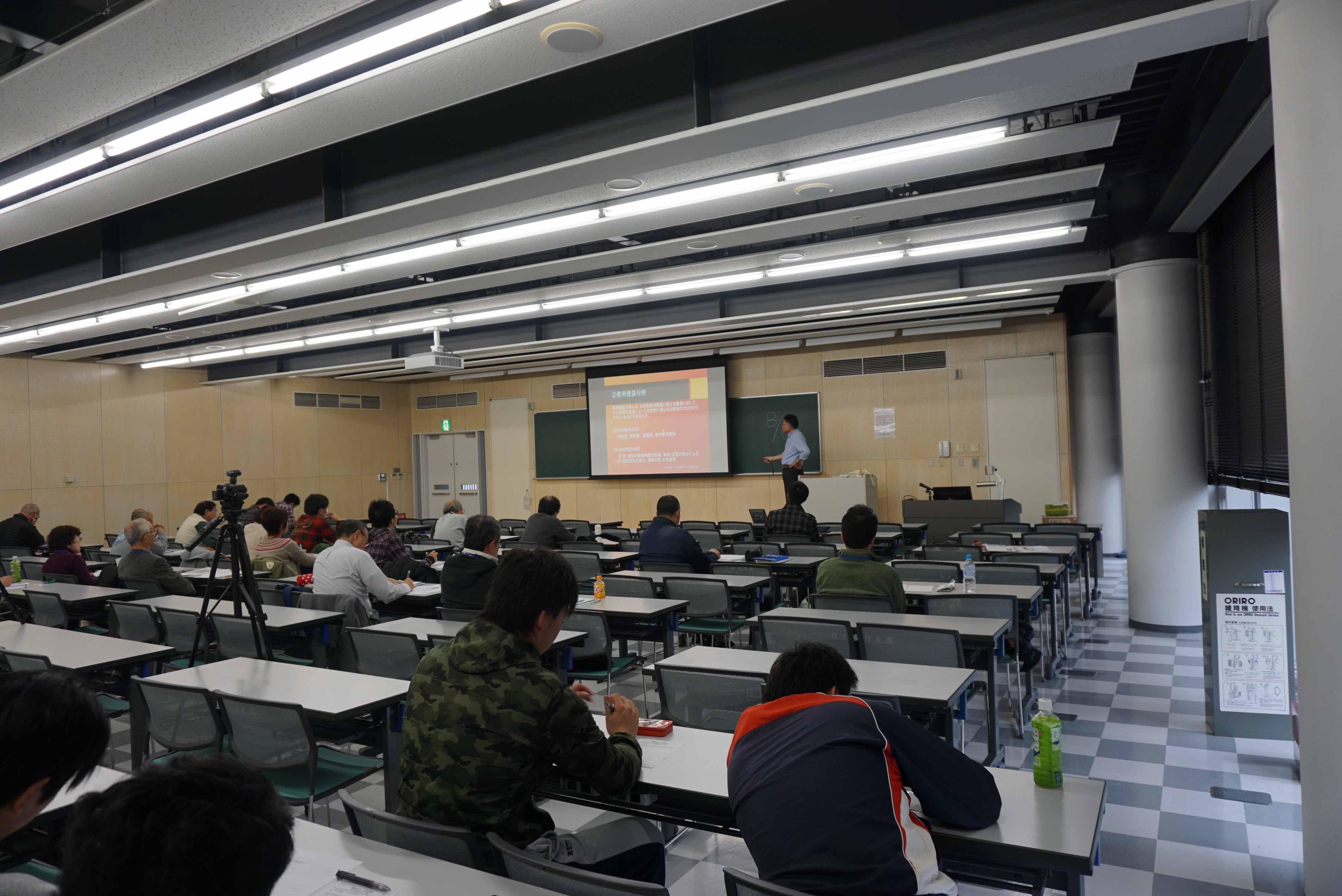 被災地の復興と公共交通の復旧の果たす役割は何か−JR気仙沼線のBRT化の現状と課題から−:小祝講師