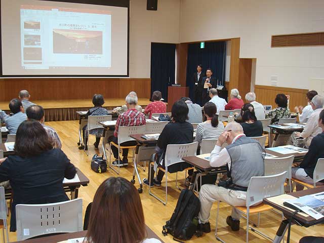 まちなか交流館での説明の様子